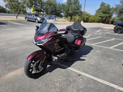 2025 Honda GOLDWING TOUR DCT - Photo 2