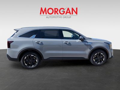 2026 Kia Sorento — photo 8 view