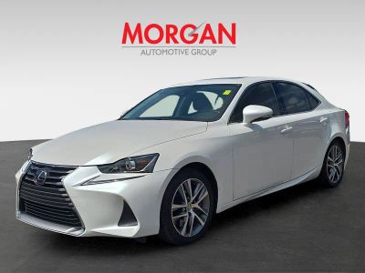 2018 Lexus IS — interior view