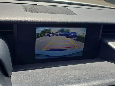 2018 Lexus IS — photo 24 view