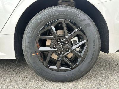 2026 Kia K5 — photo 11 view