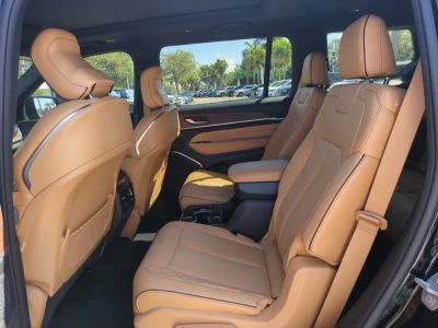 2024 Jeep Grand Cherokee L — photo 15 view