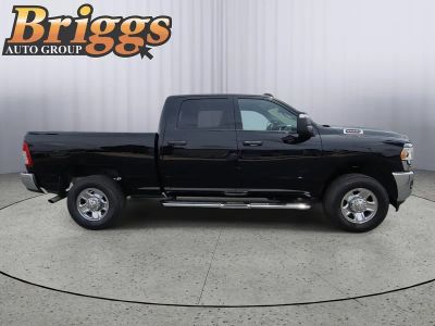 2024 RAM 2500 — detail view