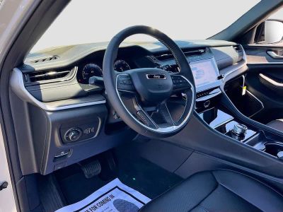 2026 Jeep Grand Cherokee L — photo 9 view