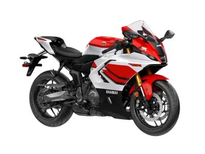 2026 Yamaha YZF-R7 70th Anniversary Edition — front three-quarter view