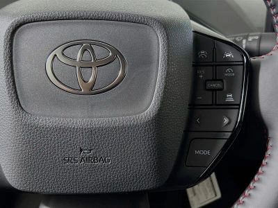 2026 Toyota Prius Plug-In Hybrid — photo 17 view