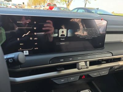 2027 Kia Telluride Hybrid — photo 11 view