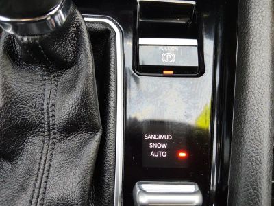 2023 Jeep Compass — photo 18 view