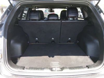 2023 Jeep Compass — photo 11 view