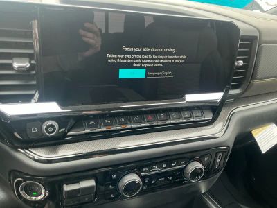 2026 Chevrolet Silverado 1500 — photo 12 view