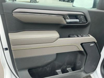 2026 Chevrolet Silverado 1500 — photo 16 view