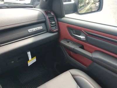2026 Ram 1500 — photo 18 view