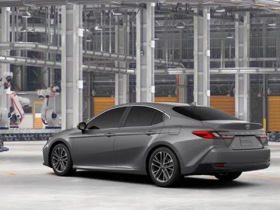 2026 Toyota Camry - Photo 8