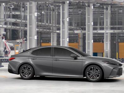 2026 Toyota Camry - Photo 15