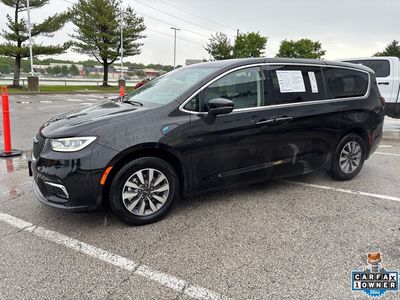 2023 Chrysler Pacifica Hybrid - Photo 13