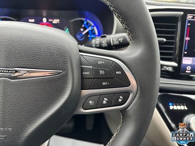 2023 Chrysler Pacifica Hybrid - Photo 55