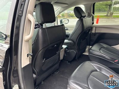 2023 Chrysler Pacifica Hybrid - Photo 33