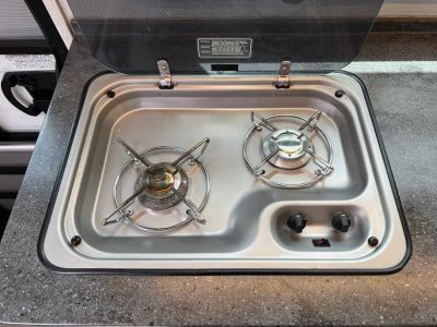 2018 Leisure Travel Vans UNITY — photo 13 view