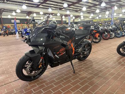 2026 KTM 990 RC R - Photo 5