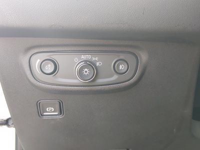 2023 GMC Terrain - Photo 13