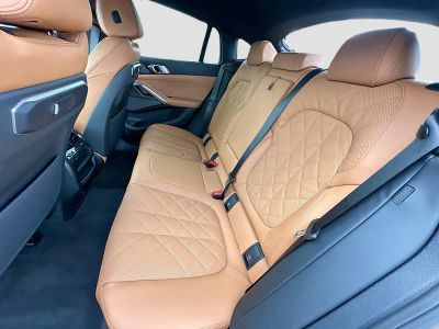 2027 BMW X6 — photo 17 view