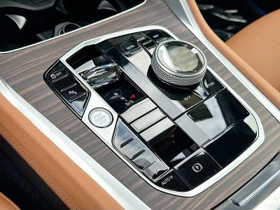 2027 BMW X6 — photo 12 view
