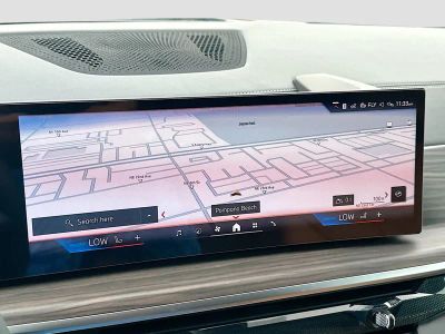 2027 BMW X6 — photo 9 view