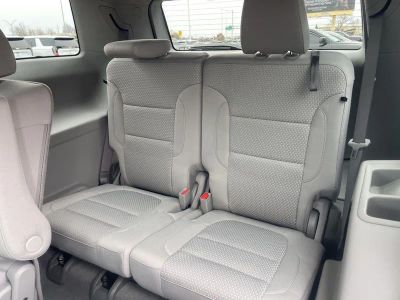 2023 GMC Acadia - Photo 16