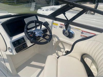 2024 Stingray DC 231 - Photo 8