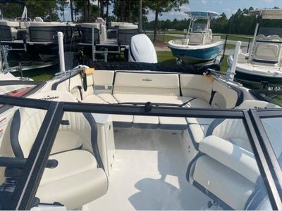 2024 Stingray DC 231 - Photo 10