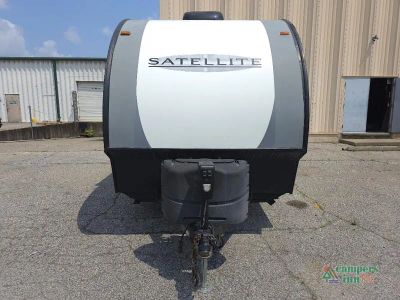 2018 Starcraft Satellite — side profile view