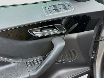 2020 Jaguar F-PACE — photo 16 view