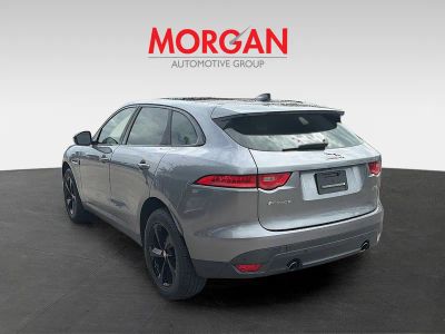 2020 Jaguar F-PACE — detail view