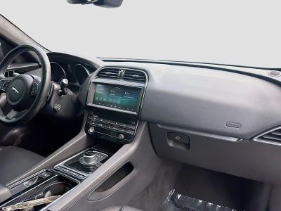 2020 Jaguar F-PACE — photo 32 view