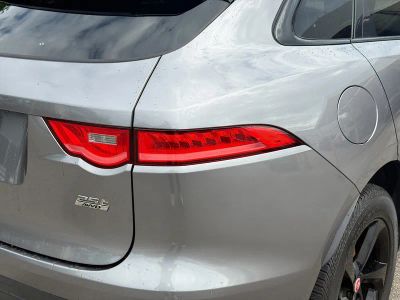 2020 Jaguar F-PACE — photo 27 view