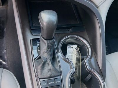 2023 Toyota Camry — photo 16 view