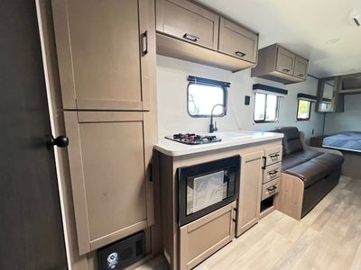 2026 Jayco PROWLER LYNX - Photo 8