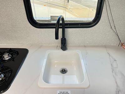 2026 Jayco PROWLER LYNX - Photo 9