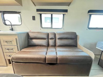 2026 Jayco PROWLER LYNX - Photo 6