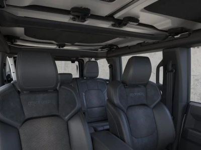 2026 Ford Bronco — photo 12 view
