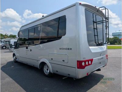 2025 Leisure Travel Vans Wonder — photo 7 view