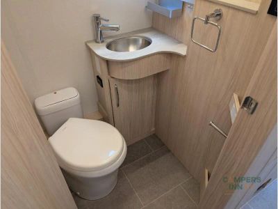 2025 Leisure Travel Vans Wonder — photo 48 view