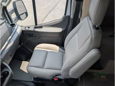 2025 Leisure Travel Vans Wonder — photo 19 view