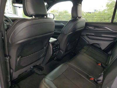 2023 Jeep Grand Cherokee — photo 10 view