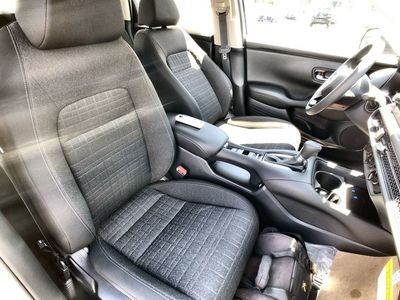 2025 Honda HR-V LX - Photo 24