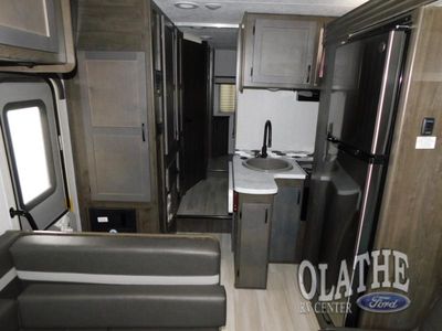 2024 Coachmen RV Leprechaun - Photo 10