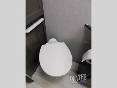 2024 Coachmen RV Leprechaun - Photo 25