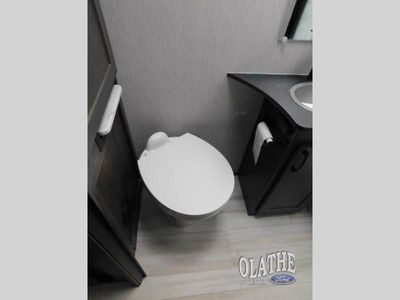 2024 Coachmen RV Leprechaun - Photo 6