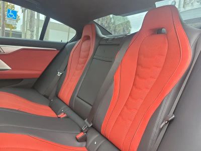 2023 BMW 8 Series — photo 11 view