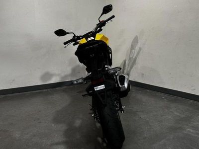 2025 Honda CB300R - Photo 6